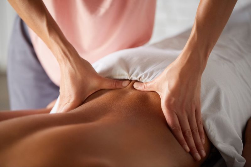 Corso di Massaggio zona lombare e nervo sciatico: ecco il programma
